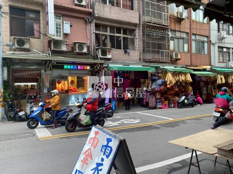 正商業區新明市場金店面房屋室內格局與周邊環境