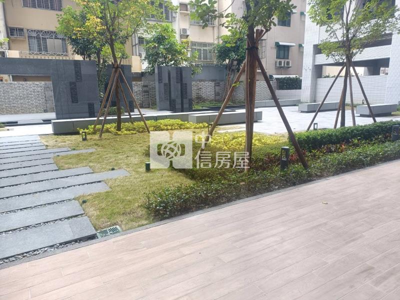 新光特區樹孝商圈兩房兩衛平車視野戶房屋室內格局與周邊環境