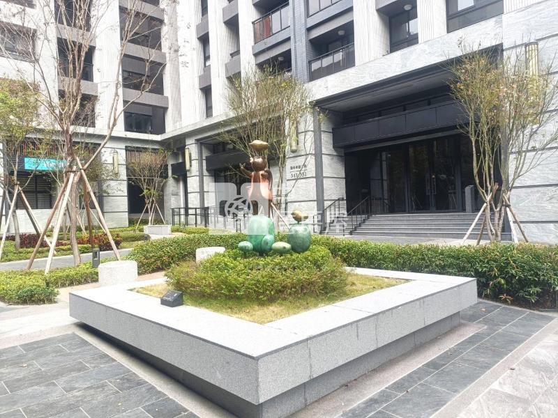 新光特區樹孝商圈兩房兩衛平車視野戶房屋室內格局與周邊環境