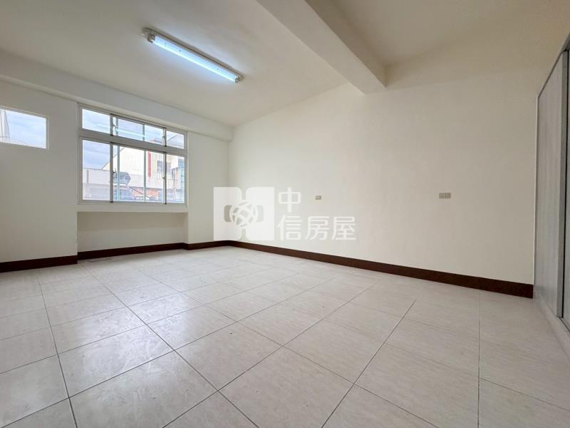 潮州光春圓環金店住房屋室內格局與周邊環境