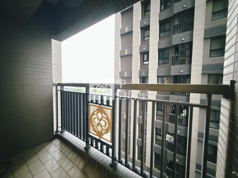 專 遠雄龍岡2 三改二房車房屋室內格局與周邊環境