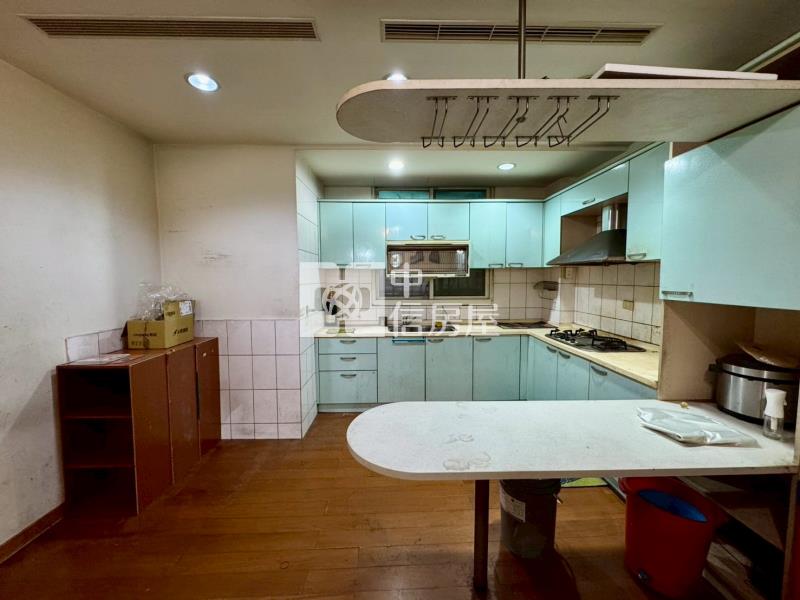 昌平商圈大坪數4房金透店房屋室內格局與周邊環境