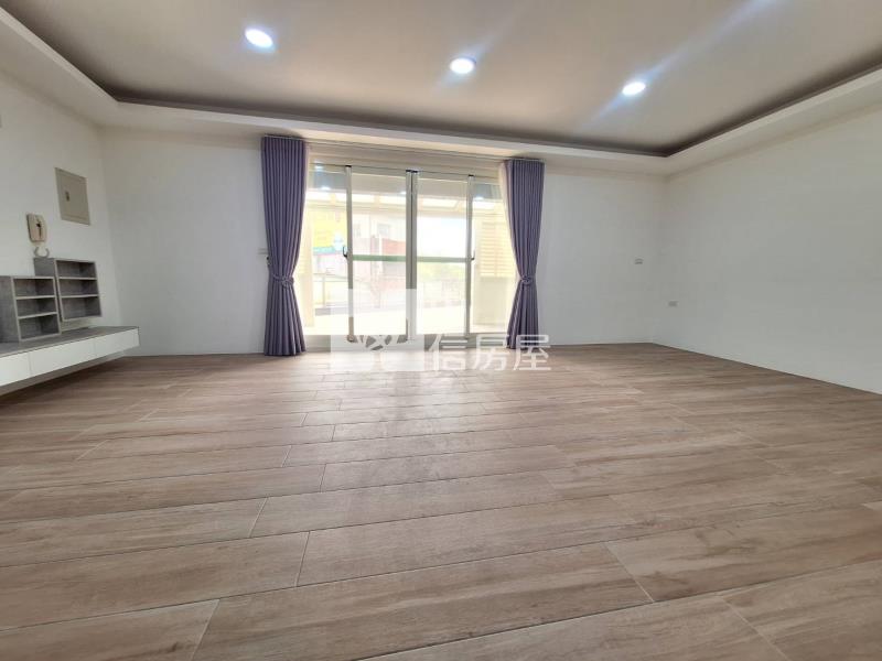 歸仁國小雙面路店面透天房屋室內格局與周邊環境