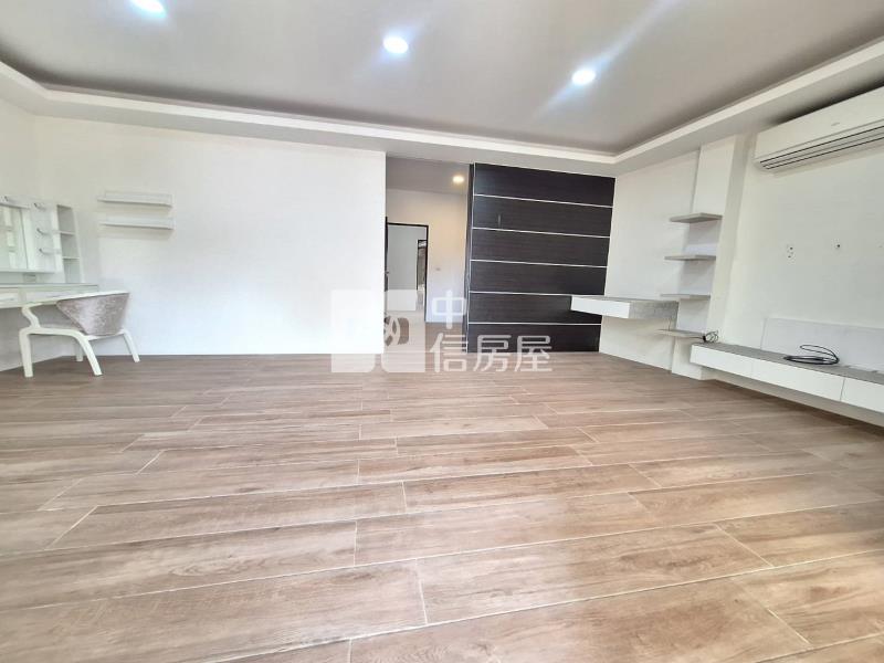 歸仁國小雙面路店面透天房屋室內格局與周邊環境