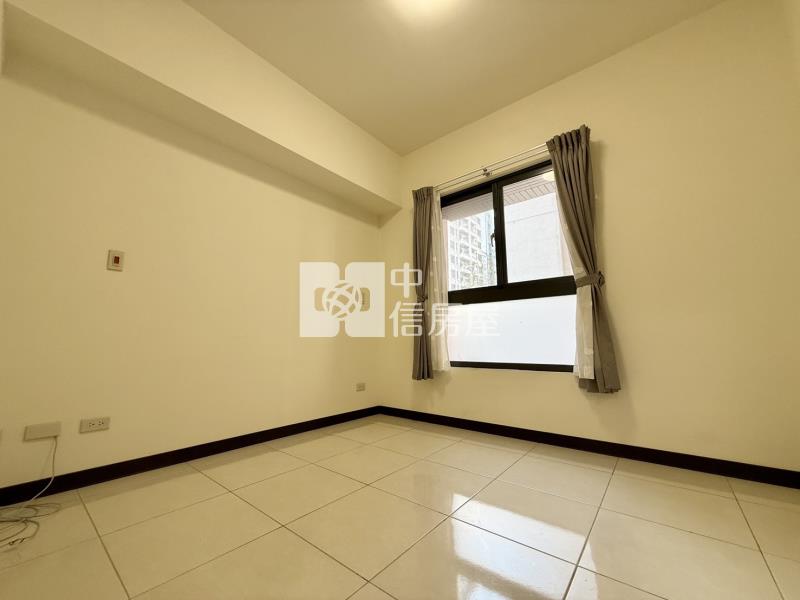 中國醫|大城三月花見|大兩房車位樹梢戶房屋室內格局與周邊環境