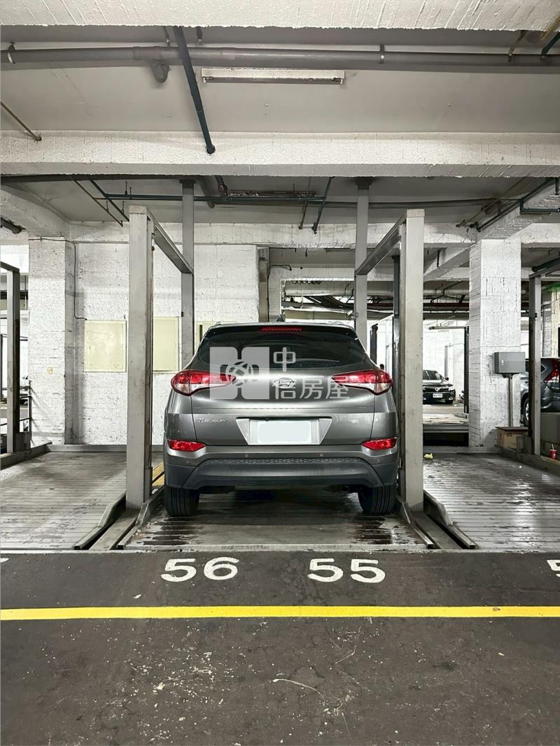 首購專屬 大里區中興商圈低總價三房機上車位房屋室內格局與周邊環境