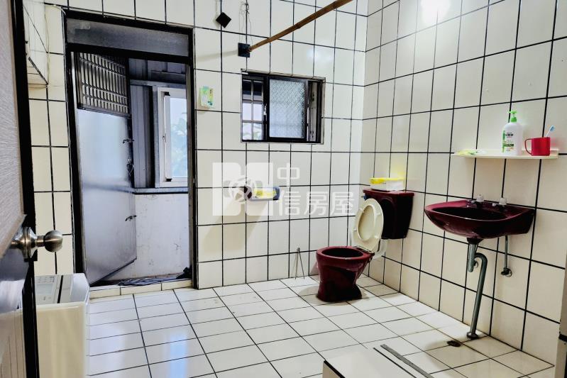 員山公園生活圈靜巷大空間別墅房屋室內格局與周邊環境