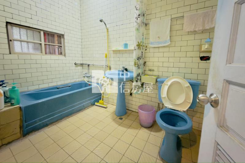 員山公園生活圈靜巷大空間別墅房屋室內格局與周邊環境