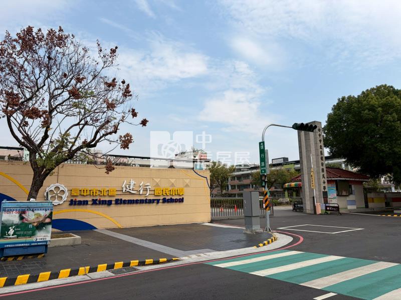 中國醫商圈前後臨路旗艦建地房屋室內格局與周邊環境