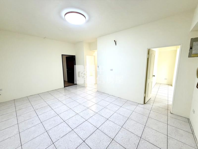 平鎮近忠貞商圈低總價電梯三房房屋室內格局與周邊環境