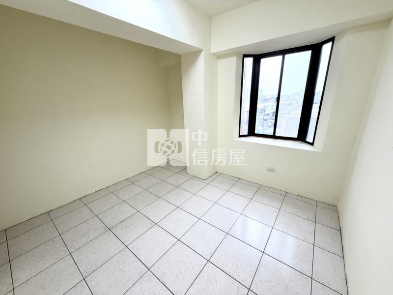 平鎮近忠貞商圈低總價電梯三房房屋室內格局與周邊環境