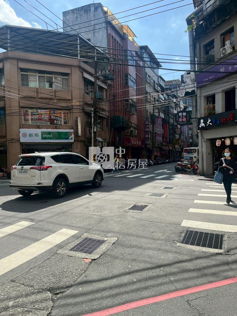 ●仁愛區電梯華廈房屋室內格局與周邊環境