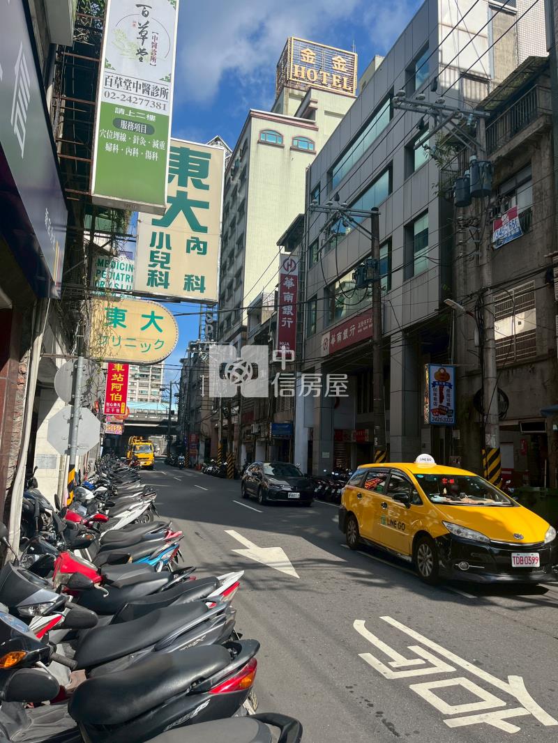 ●仁愛區電梯華廈房屋室內格局與周邊環境