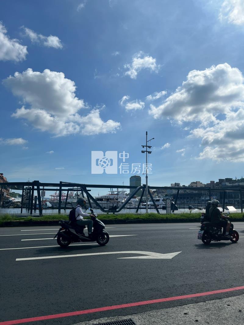 ●仁愛區電梯華廈房屋室內格局與周邊環境