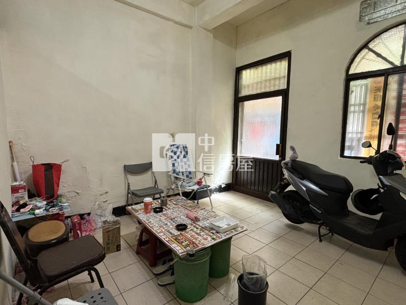 華勛低總價透天房屋室內格局與周邊環境