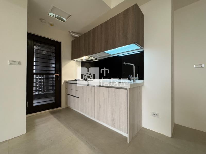 興南重劃區【A20綻】面公園景觀三改二房車房屋室內格局與周邊環境