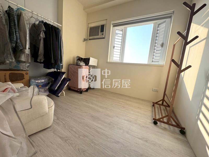 南區中興大學旁精美樓中樓有租車位房屋室內格局與周邊環境