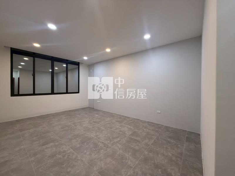 潮州鬧區整新車庫透天房屋室內格局與周邊環境