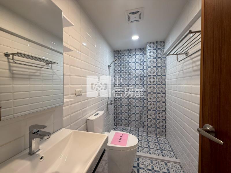 潮州鬧區整新車庫透天房屋室內格局與周邊環境