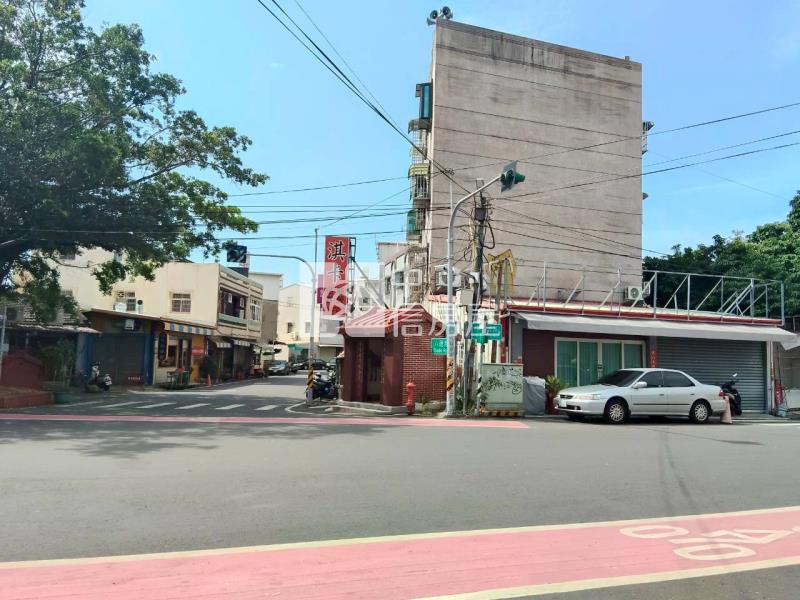 雲科大店面+6套房房屋室內格局與周邊環境