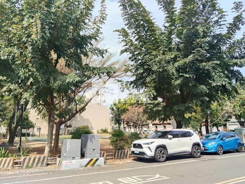 雲科大店面+6套房房屋室內格局與周邊環境