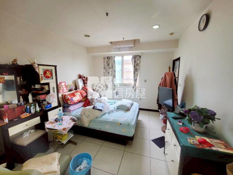 高城近部桃巨星生活家大4房+平車房屋室內格局與周邊環境