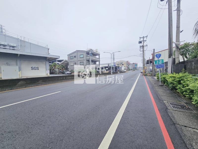 近新市車站都內持分美農地房屋室內格局與周邊環境