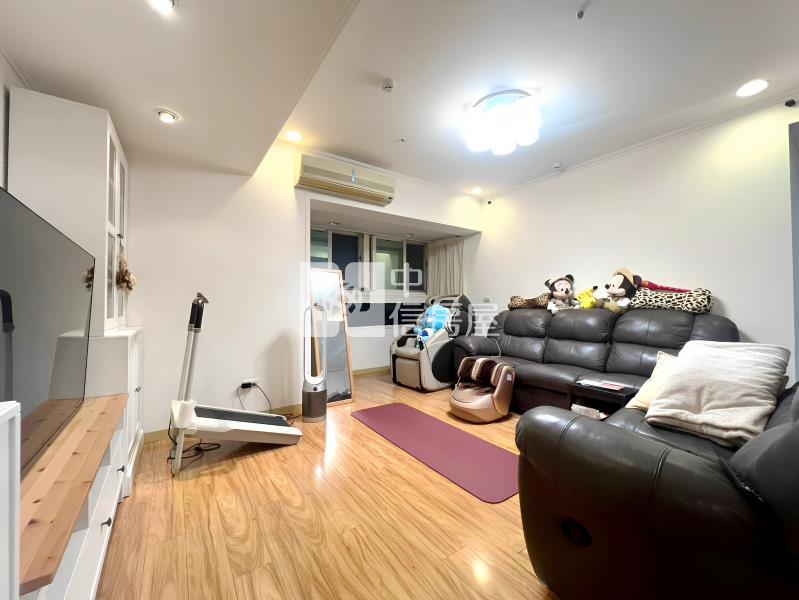 荷蘭村高樓層四房雙平車房屋室內格局與周邊環境