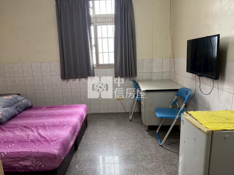 完全學區18間套房房屋室內格局與周邊環境