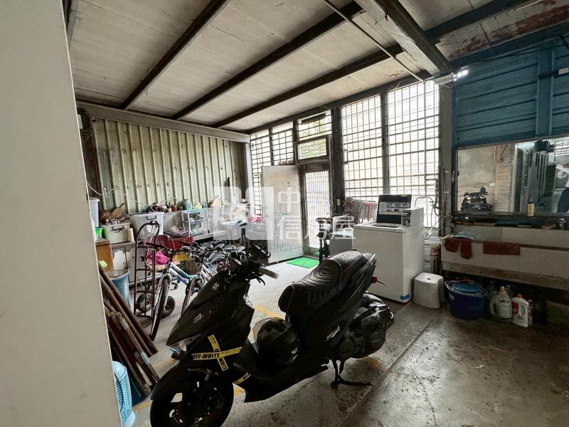 完全學區18間套房房屋室內格局與周邊環境