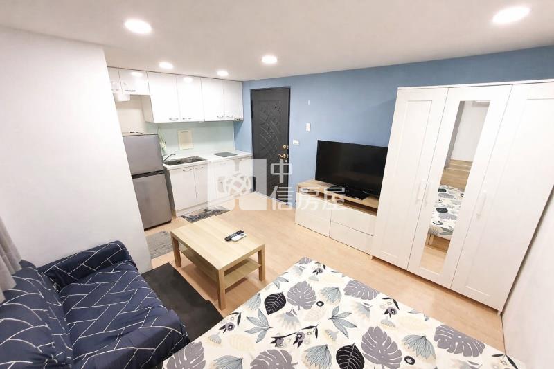 台中火車站|自己有小露臺|夢幻小套房房屋室內格局與周邊環境