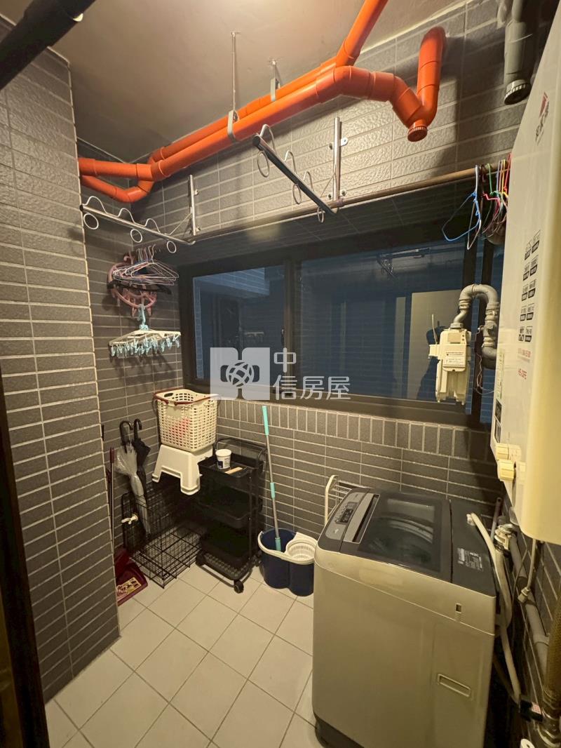 正十期重劃區2樓景觀超美戶房屋室內格局與周邊環境