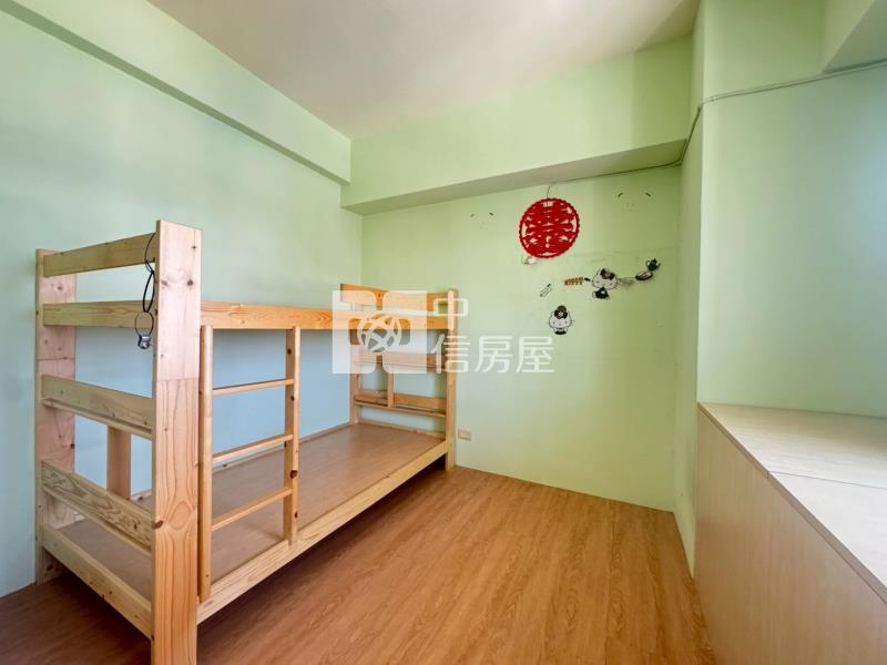 大里塗城商圈三房+車位房屋室內格局與周邊環境