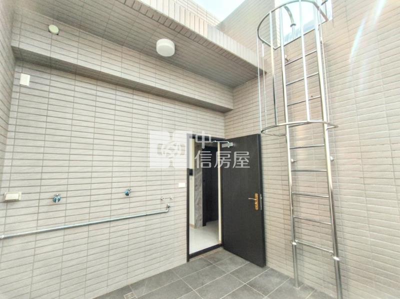 太平*麗馳麗景16期*豪華電梯店墅.全新完工.歡迎鑑賞房屋室內格局與周邊環境