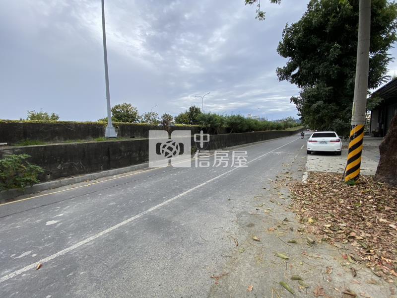 正鄰中投西路有水有電低總價小農地房屋室內格局與周邊環境