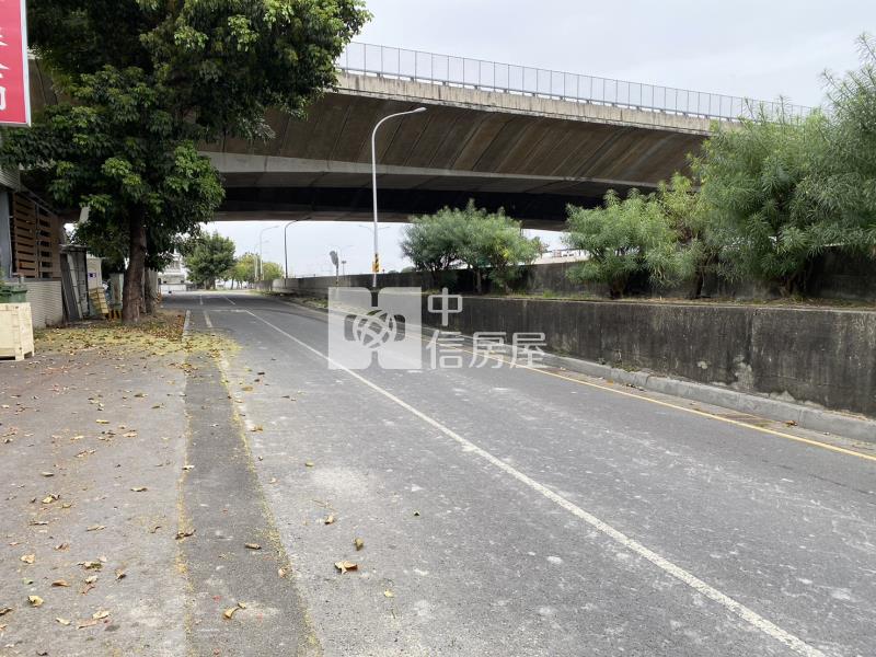 正鄰中投西路有水有電低總價小農地房屋室內格局與周邊環境