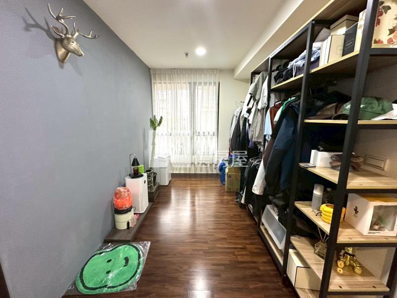 樹義商圈新月灣大三房平車視野戶房屋室內格局與周邊環境