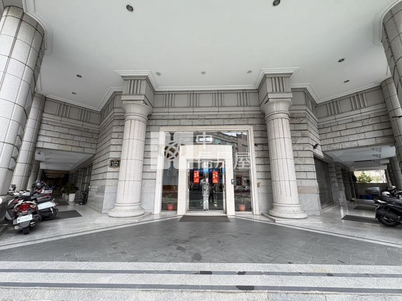 勤美綠園道獨家稀有釋出精裝大三房平車房屋室內格局與周邊環境