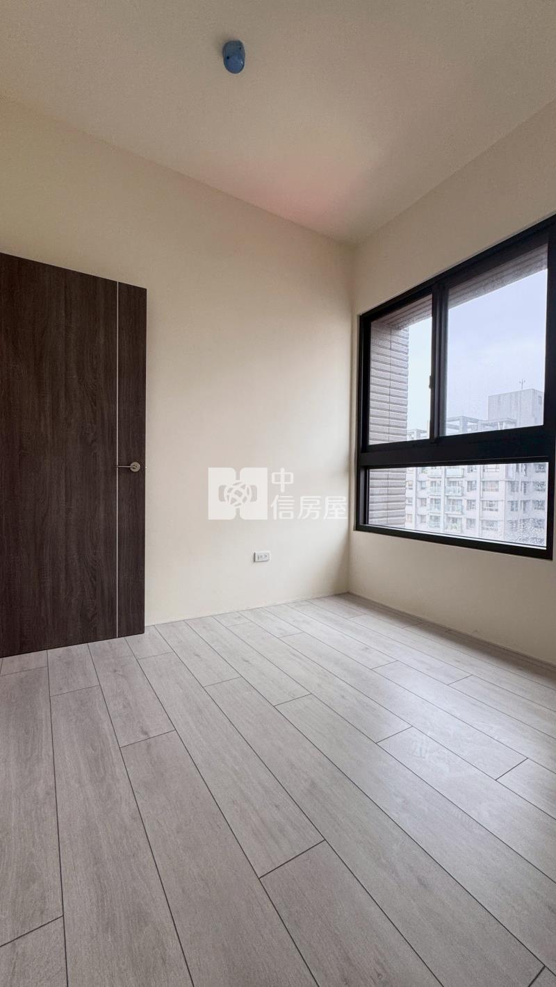 皇威丰格二房二衛平車房屋室內格局與周邊環境