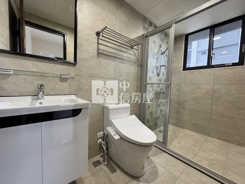 大園高誠君璽兩房兩衛+平車房屋室內格局與周邊環境