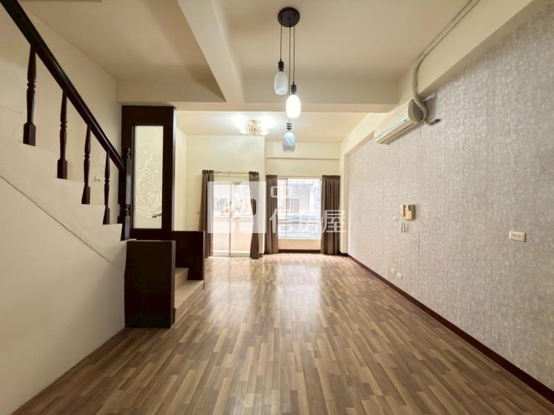 專任-楊梅幼獅交流道旁典雅別墅房屋室內格局與周邊環境