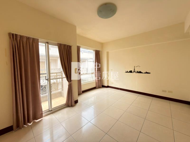 專任-楊梅幼獅交流道旁典雅別墅房屋室內格局與周邊環境