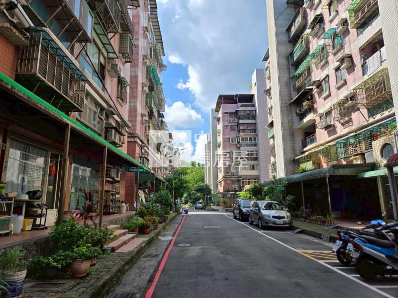 ◆麗景江山3房車位房屋室內格局與周邊環境