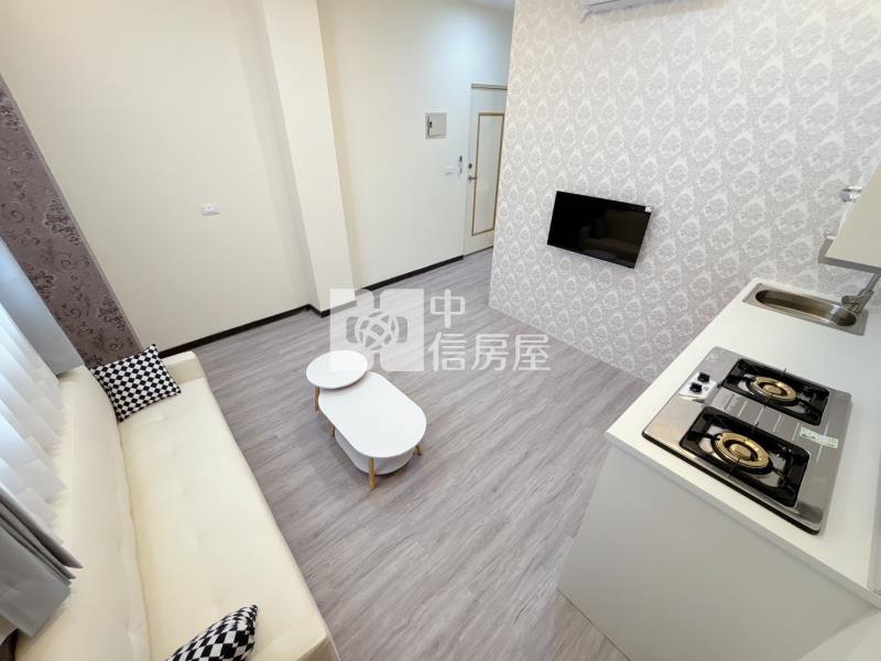 太原精武車站買五樓送六樓精美裝潢收租3單位房屋室內格局與周邊環境