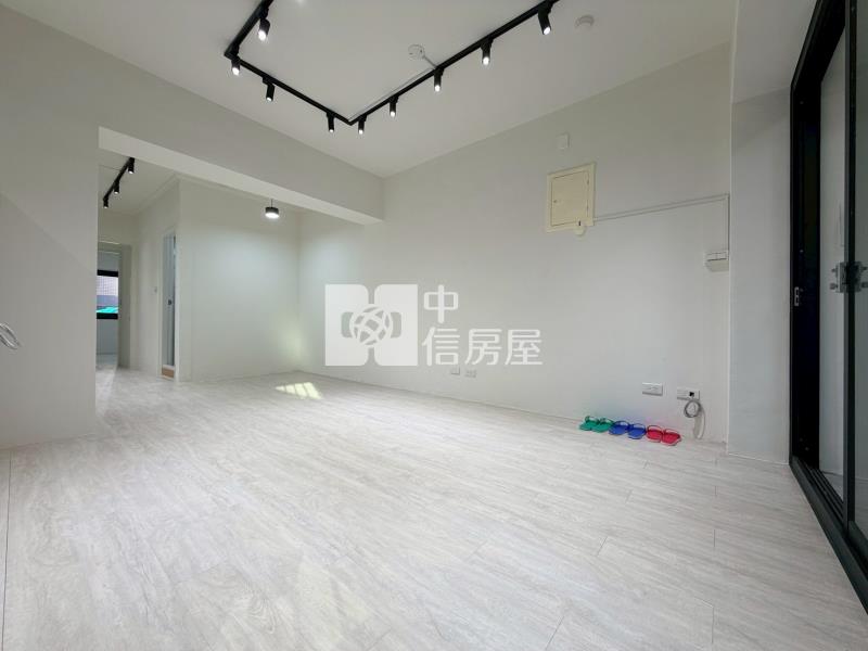 (陽光綠園)南屯好事多商圈~全新整理三房車位美屋房屋室內格局與周邊環境