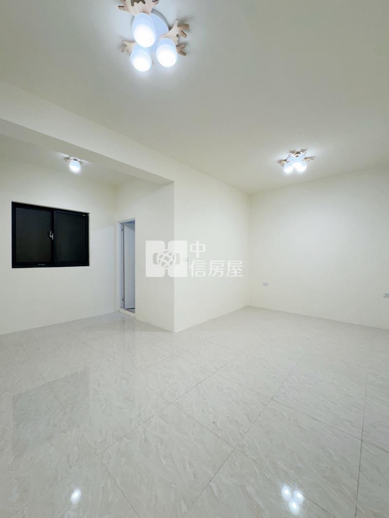 南亞商圈大面寬透天房屋室內格局與周邊環境