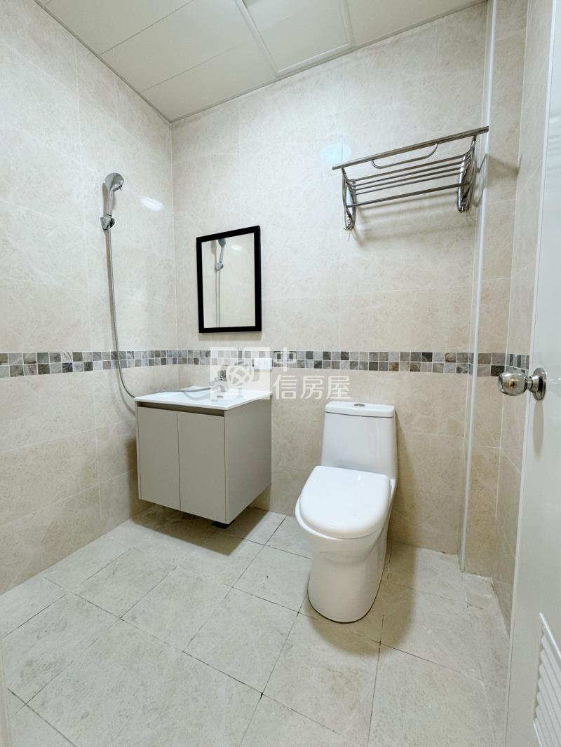 南亞商圈大面寬透天房屋室內格局與周邊環境