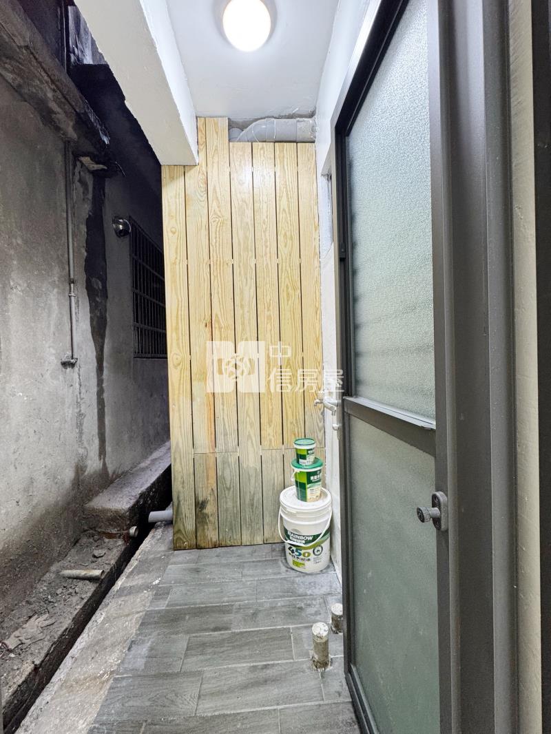 南亞商圈大面寬透天房屋室內格局與周邊環境