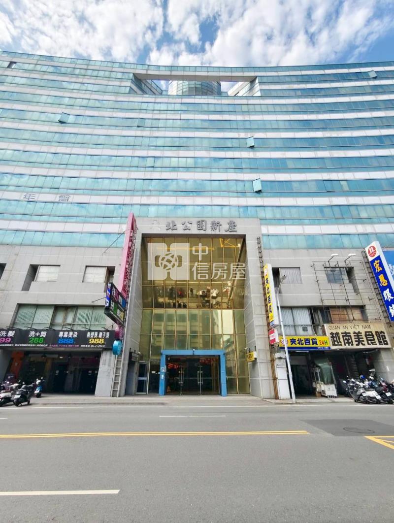 北區公園路低總價亮麗兩房大樓房屋室內格局與周邊環境