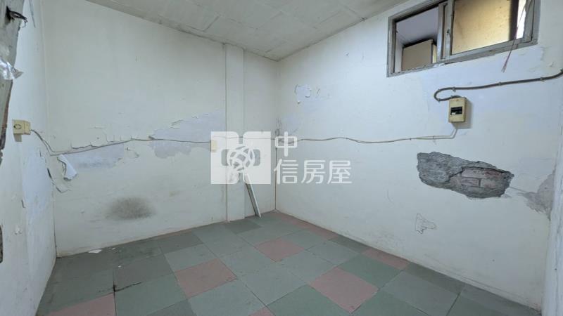 崇德商圈低總買地送屋透天厝房屋室內格局與周邊環境